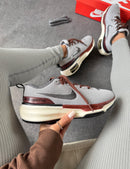 Nk Zoom Invencible Run 3 Cinza/Café