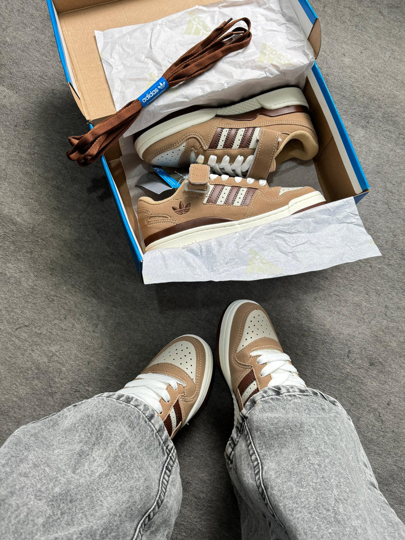 Ad Fórum Low Caramelo Marrom