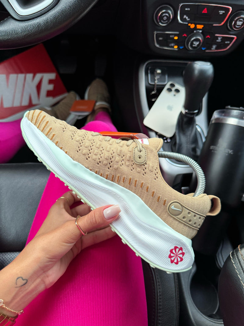 Nk Reactx Infinity Run 4 Bege/Pink