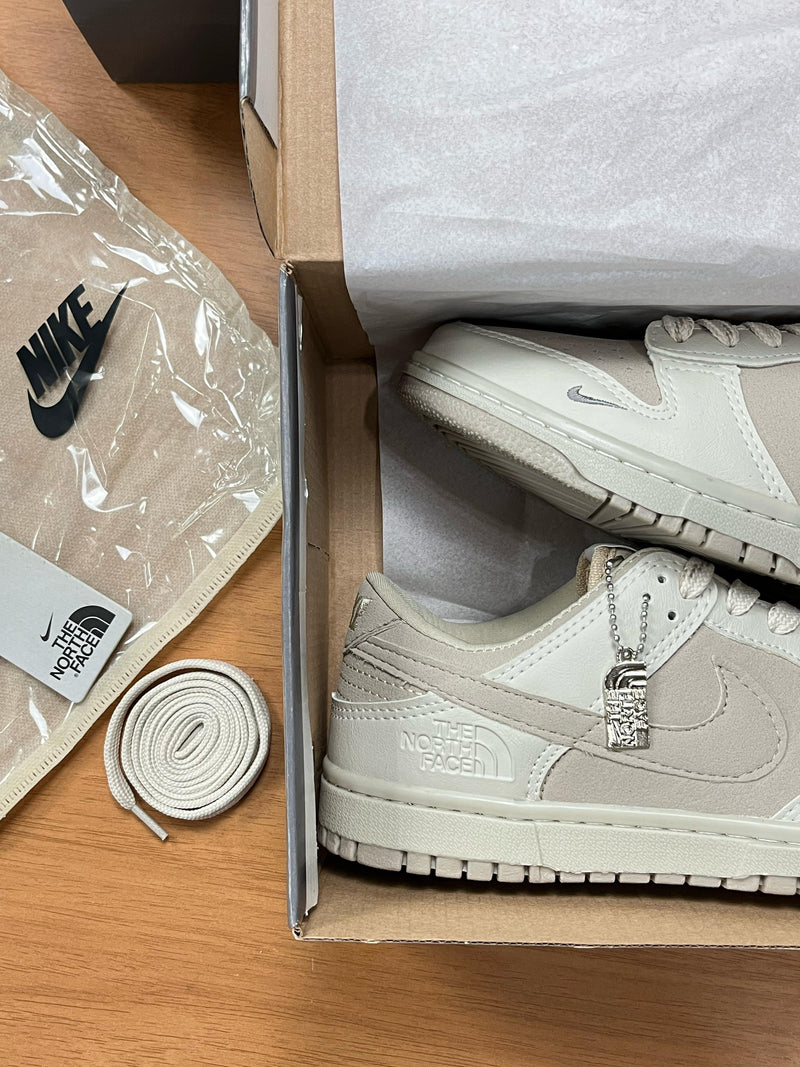 Nk Dunk The North Face Tartufo