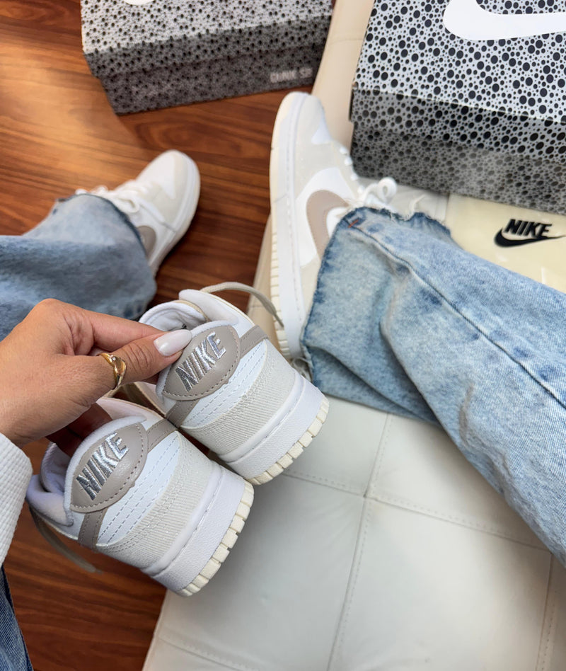 Nk Dunk Luxo Off/Bege