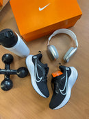 Nk Pegasus 40 Preto Branco