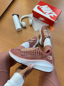 Nk React x Infinity Run 4 Rose