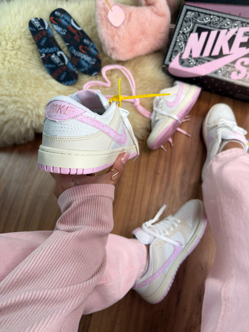 Nk Dunk Sb Low Paisley flowers