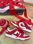 Nk Dunk Low Sb x Valentines Day In Roses Red