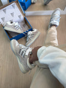 Ad Forum Low x Bad Bunny Cinza