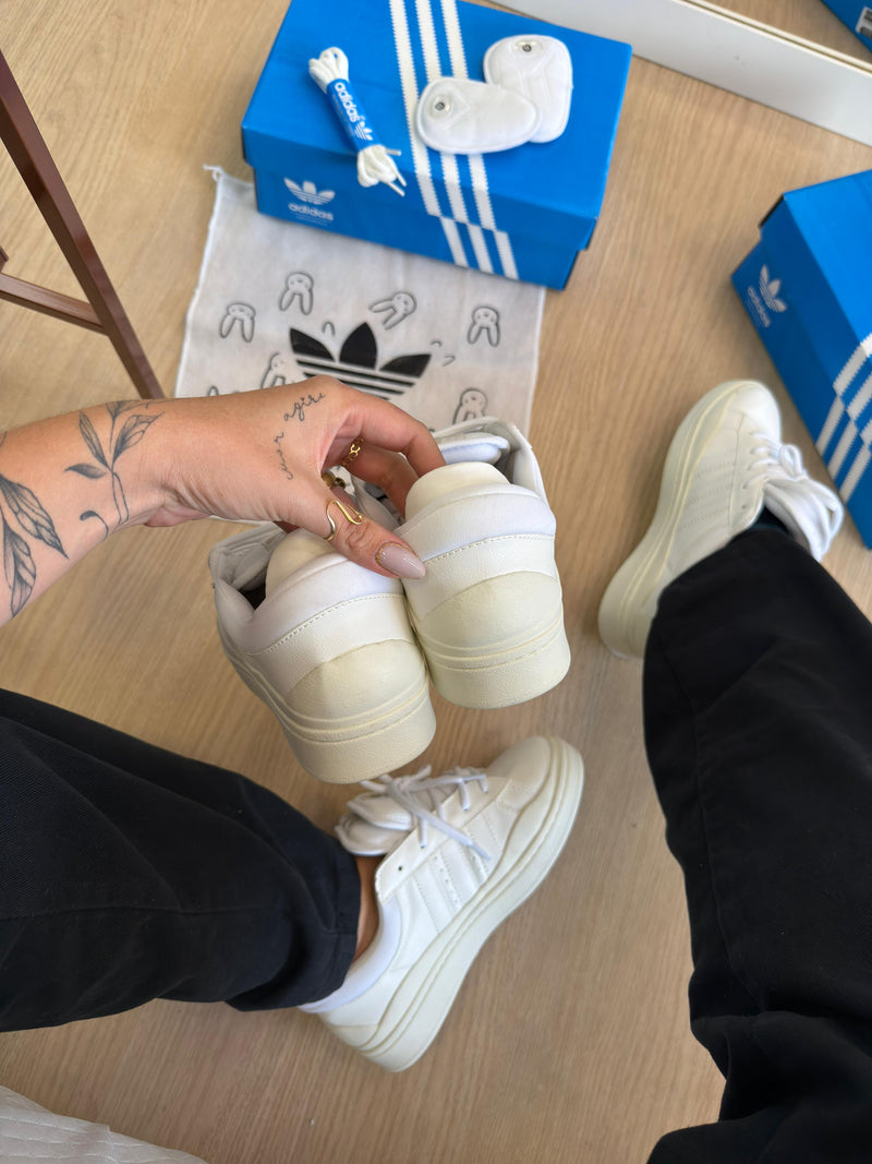 Ad. Bad Bunny x campus