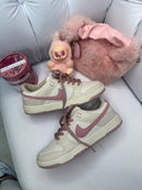 Nk Dunk low Manteiga/flamingo