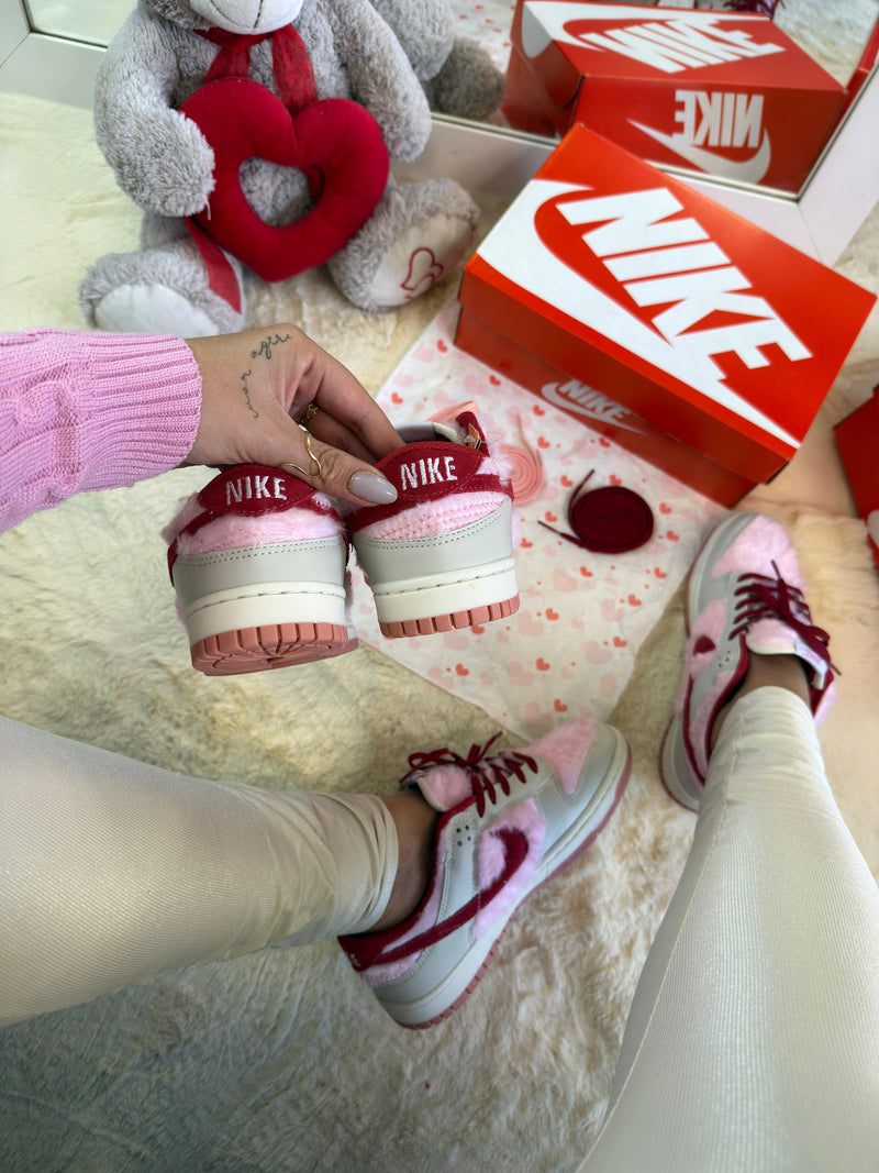 Nk Dunk Sb Valentine’s Day