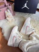 Nk Air Jordan Manteiga/Flamingo