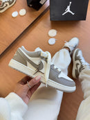 Nk Jordan Low Marfim/Oliva