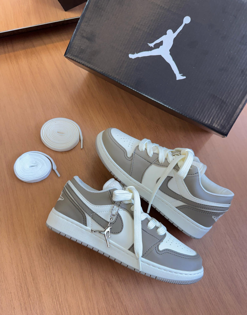 Nk Jordan Low Marfim/Oliva