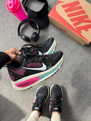 Nk Run Vomero 18 Pto/Pink