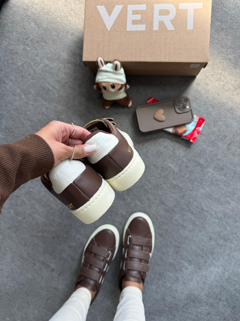 Vr Velcro Café