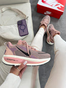 Nk Run Vomero 18 Rosê/uva