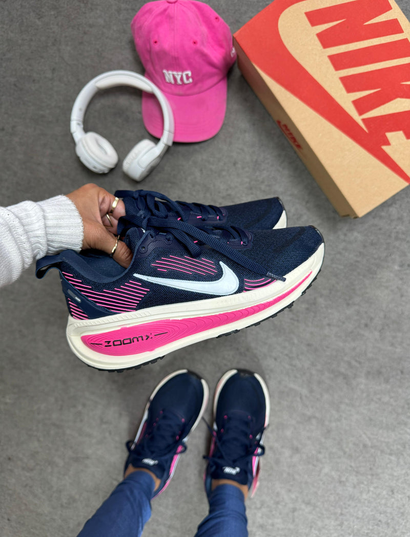 Nk Run Vomero 18 Marinho/Pink