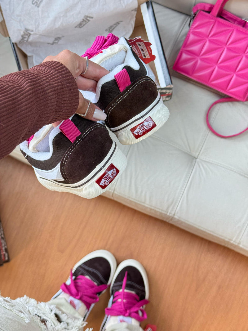 Vns Knu Café Pink