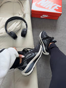 Nk Run Vomero 18 Preto/Off