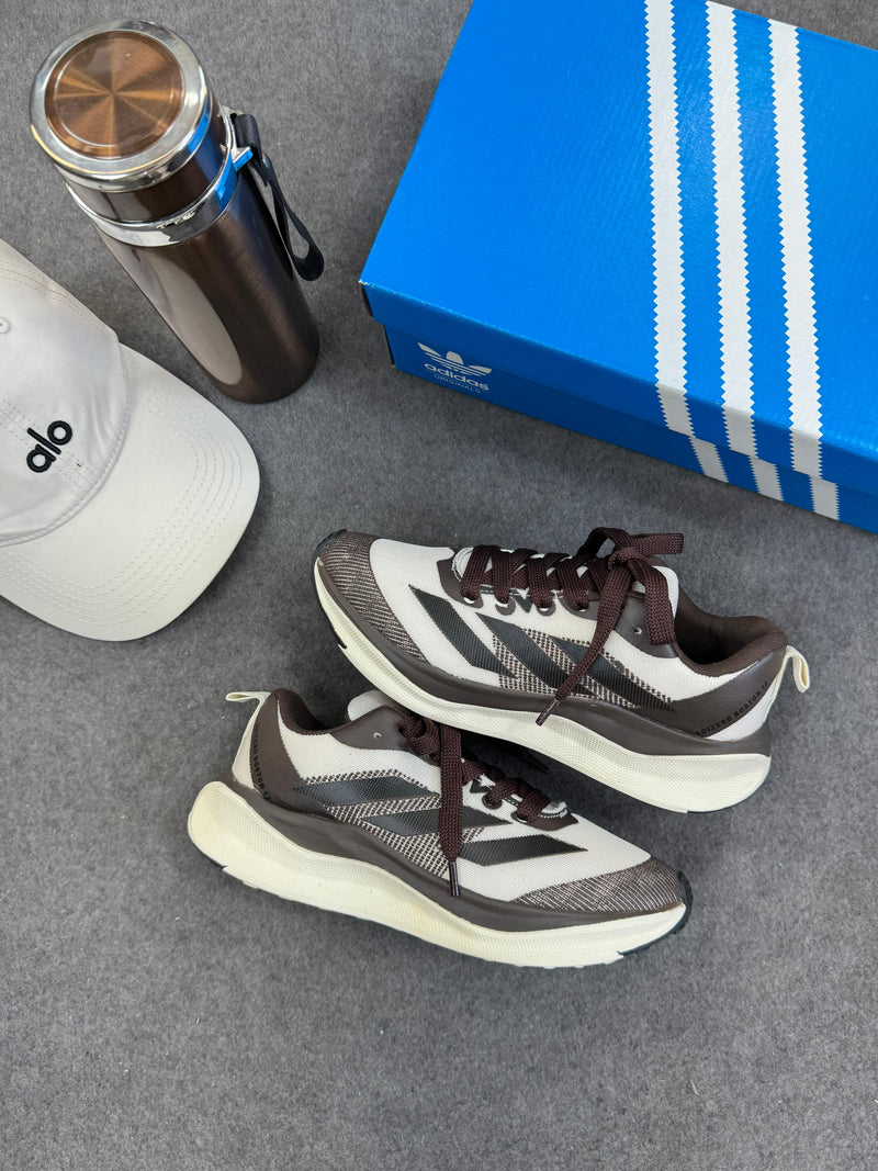 Ad Adizero Boston 12 Off Café