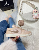 Nk Jordan Low Amêndoa/rosê