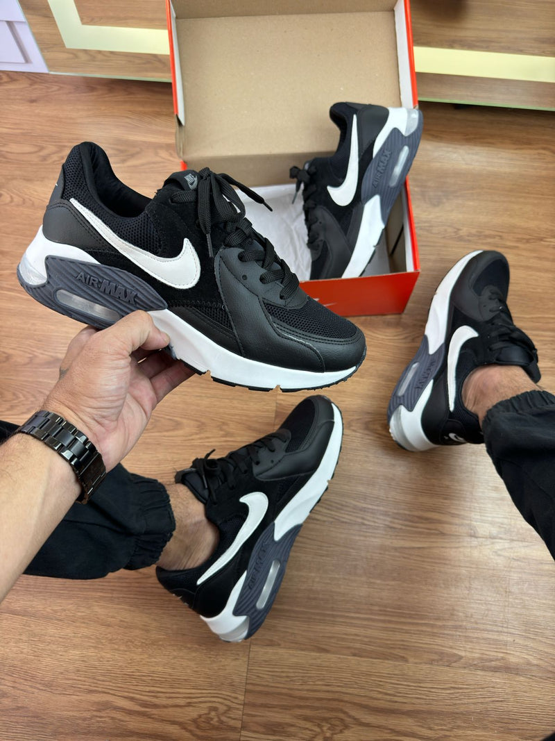 Nk Air Max Excee