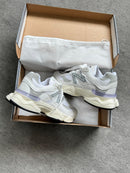 NB 9060 Bco/Cinza Sintético