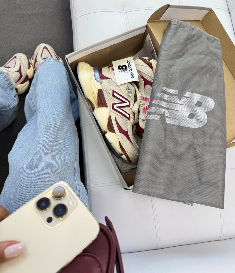 NB 9060 Off/Bordô Sintético