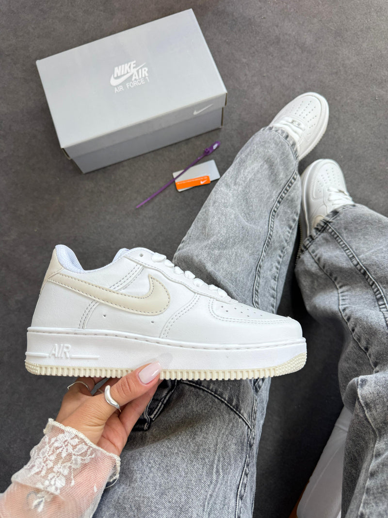 Nk Air Force Bco/Creme