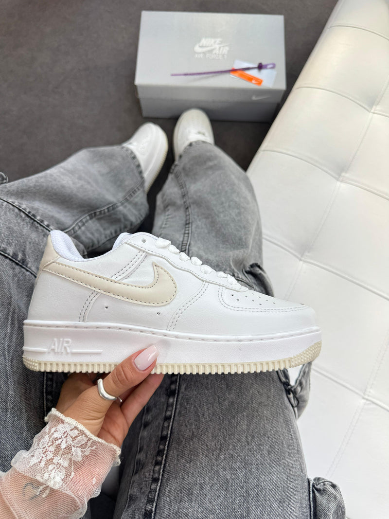 Nk Air Force Bco/Creme
