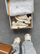 NB 9060 Off/Castanho