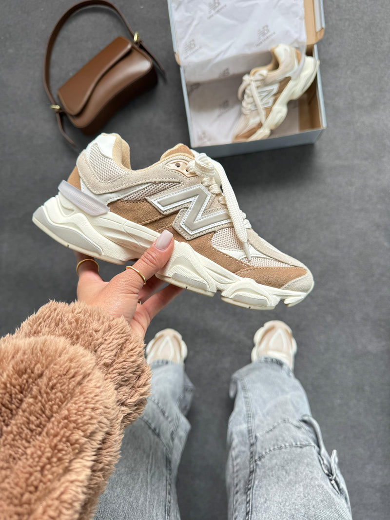 NB 9060 Off/Castanho