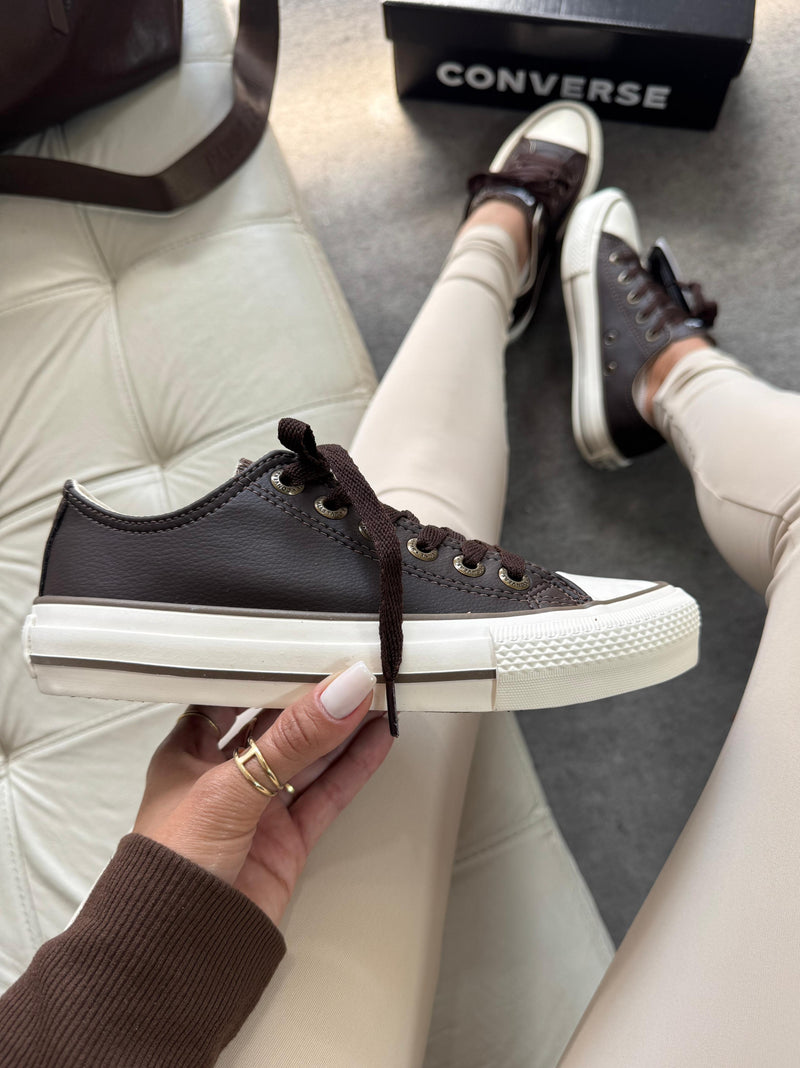 Converse Star Café