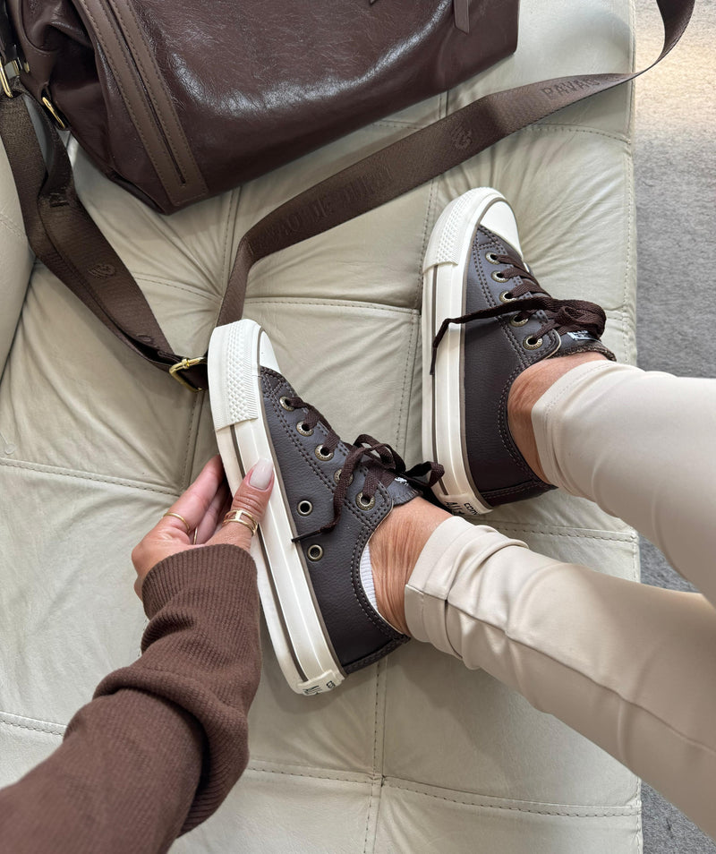 Converse Star Café