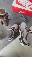 Nk Zoom Invencible Run 3 Cinza/Café